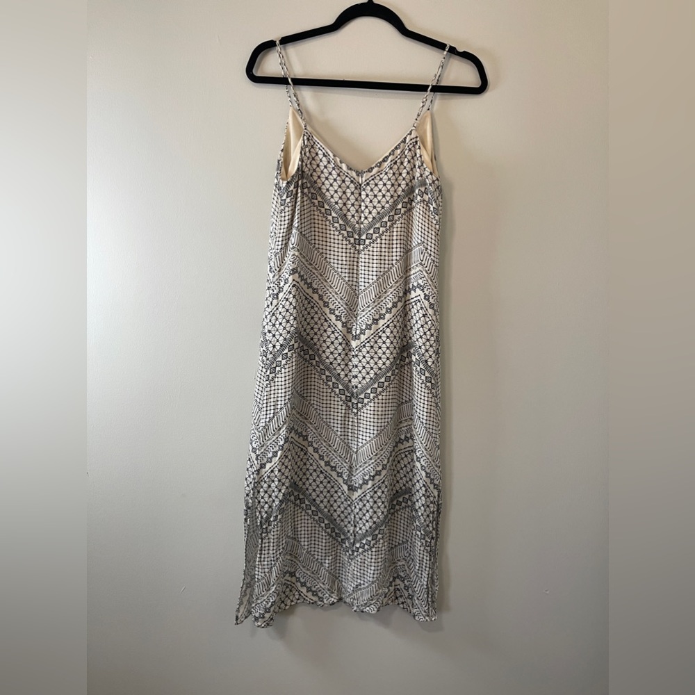Lavendar Brown Womens Dress Size XS Cream and Black Spaghetti Strap Midi - Picture 6 of 13